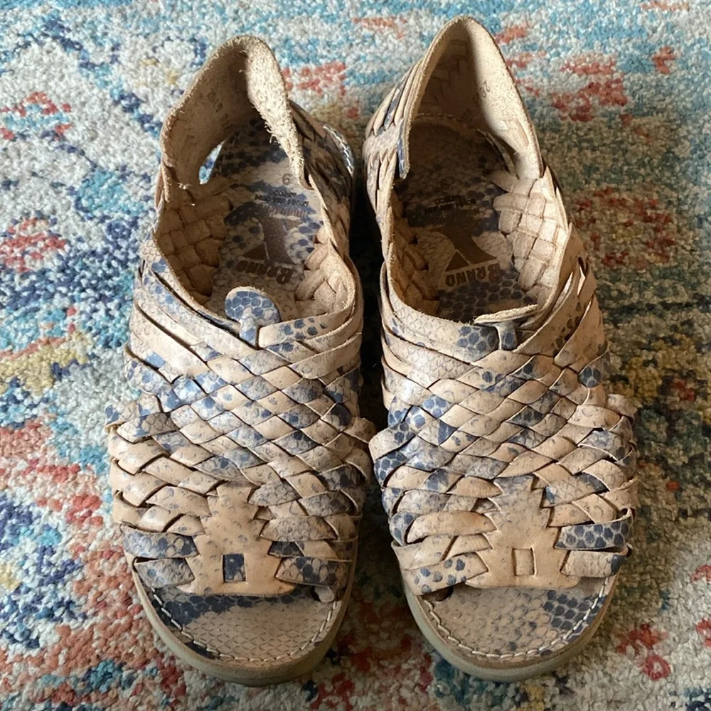 Brand X Huaraches snake printsz 9 - Picture 2 of 7